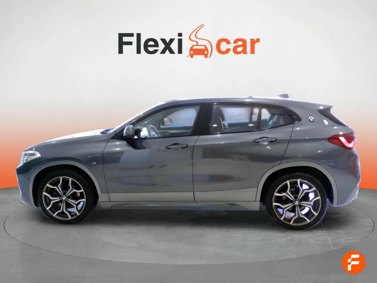 Foto BMW X2 4