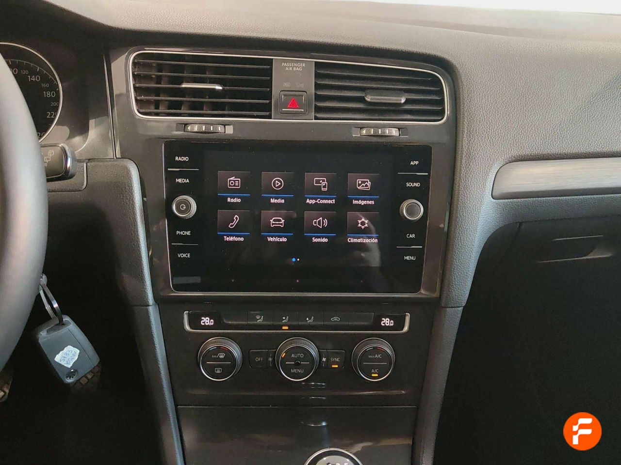 Foto Volkswagen Golf 9