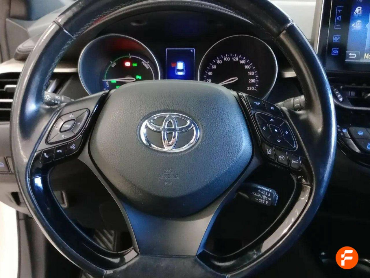 Foto Toyota C-HR 10