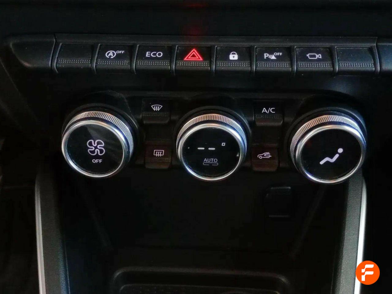 Foto Dacia Duster 16