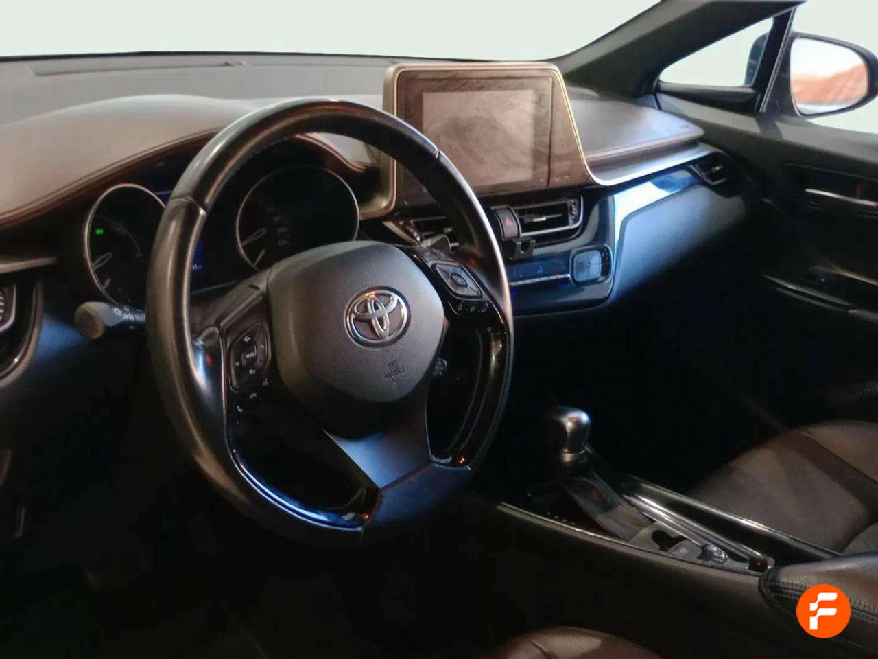Foto Toyota C-HR 12