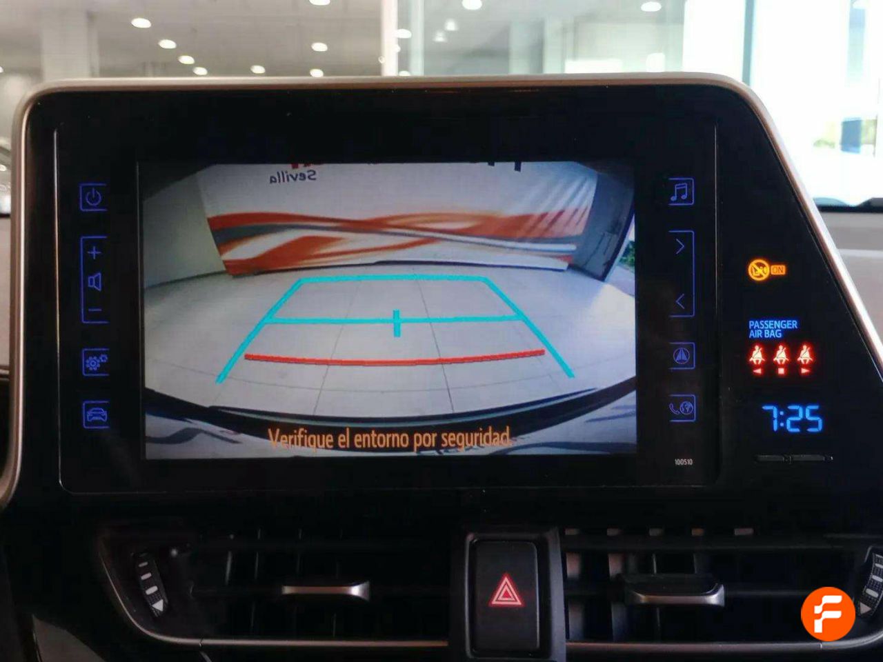 Foto Toyota C-HR 18