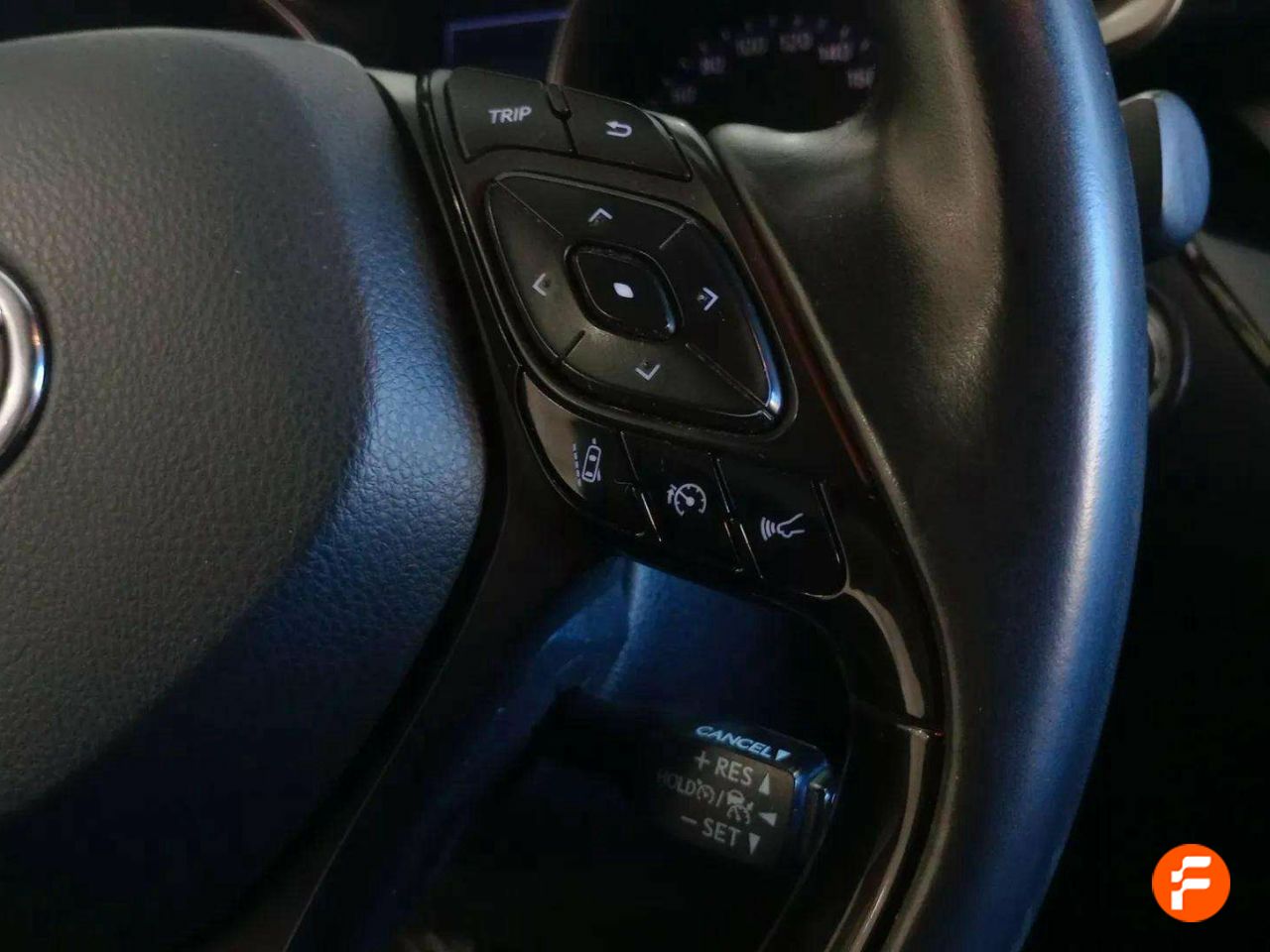 Foto Toyota C-HR 21