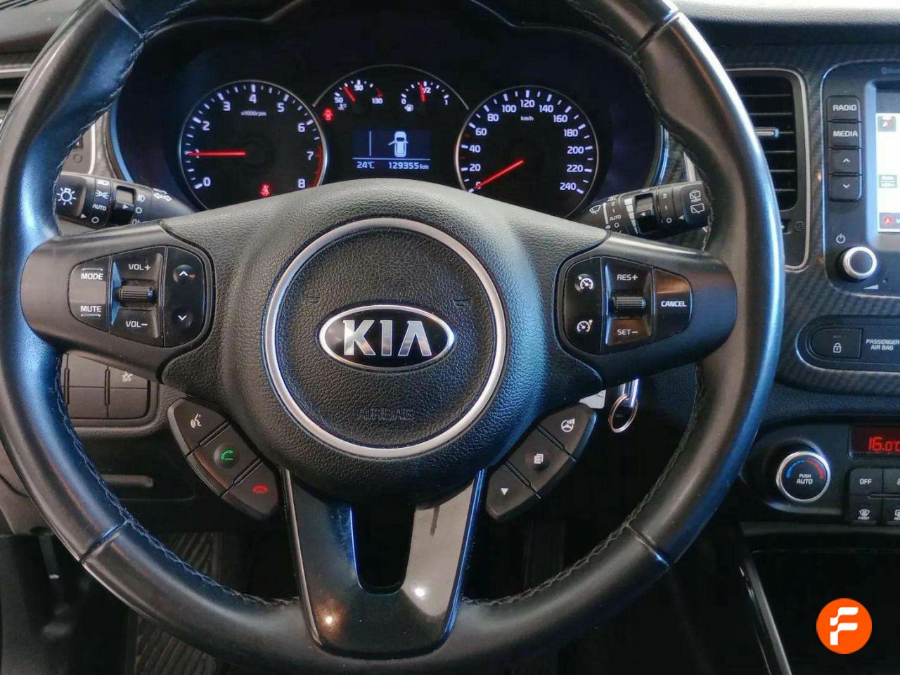 Foto Kia Carens 9