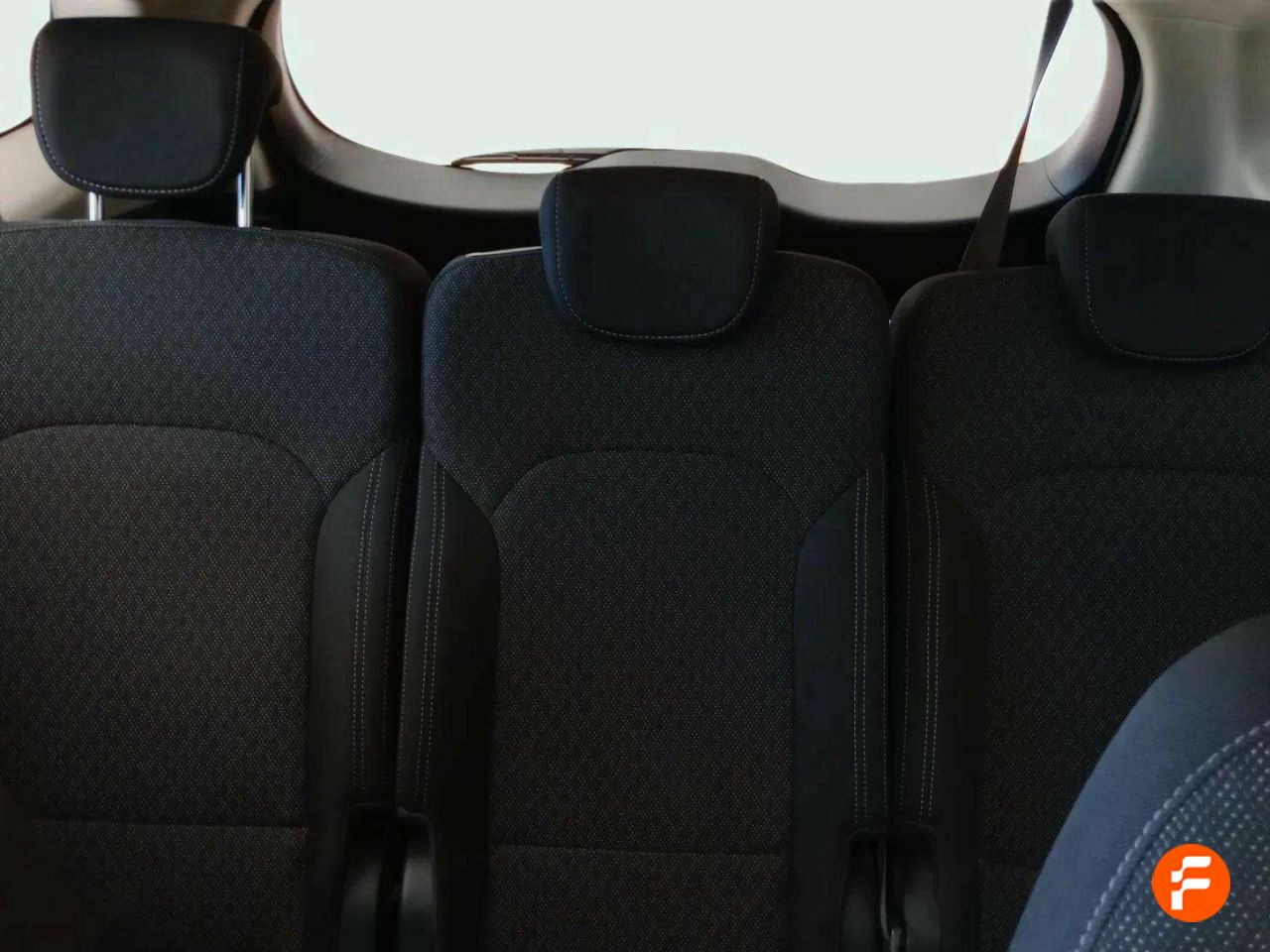 Foto Kia Carens 13