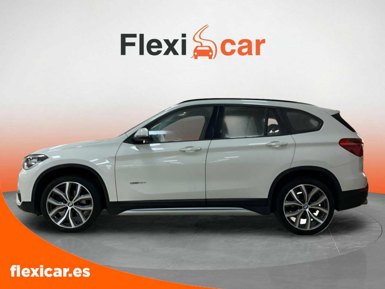 Foto BMW X1 4