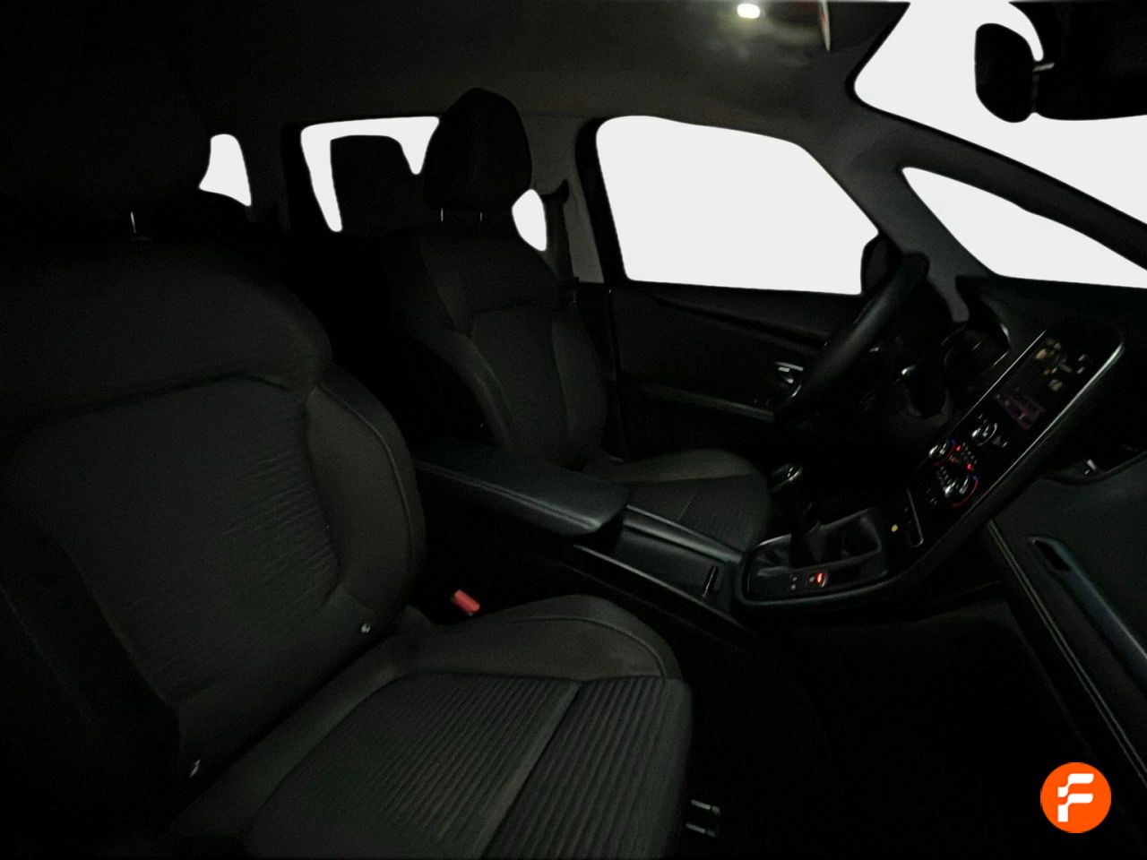 Foto Renault Grand Scénic 16