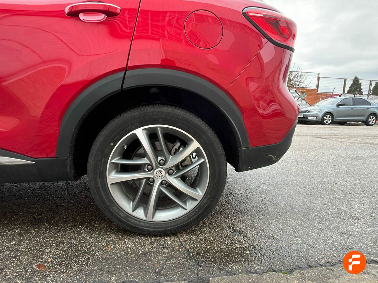 Foto MG HS 11