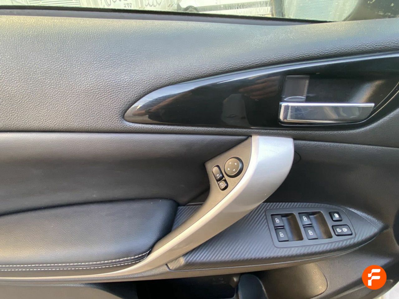 Foto Mitsubishi Eclipse Cross 23