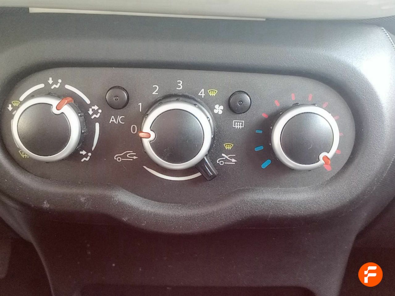 Foto Renault Twingo 24