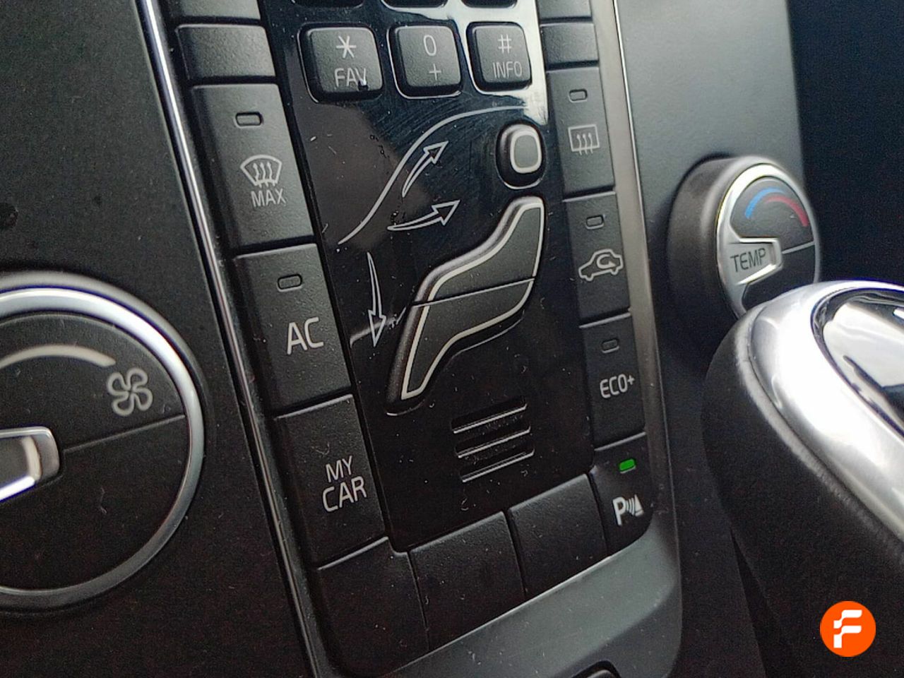 Foto Volvo V40 16