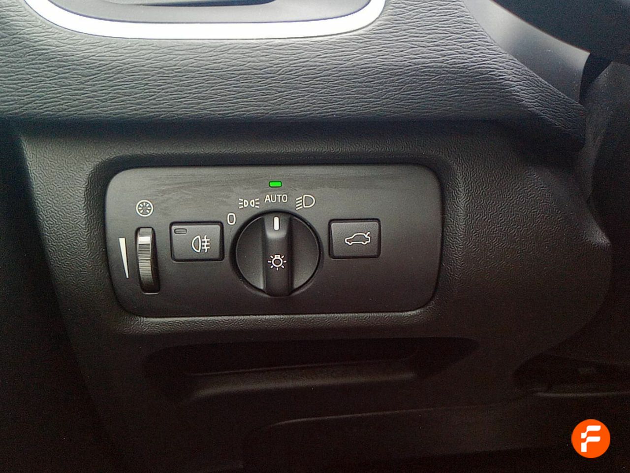 Foto Volvo V40 25