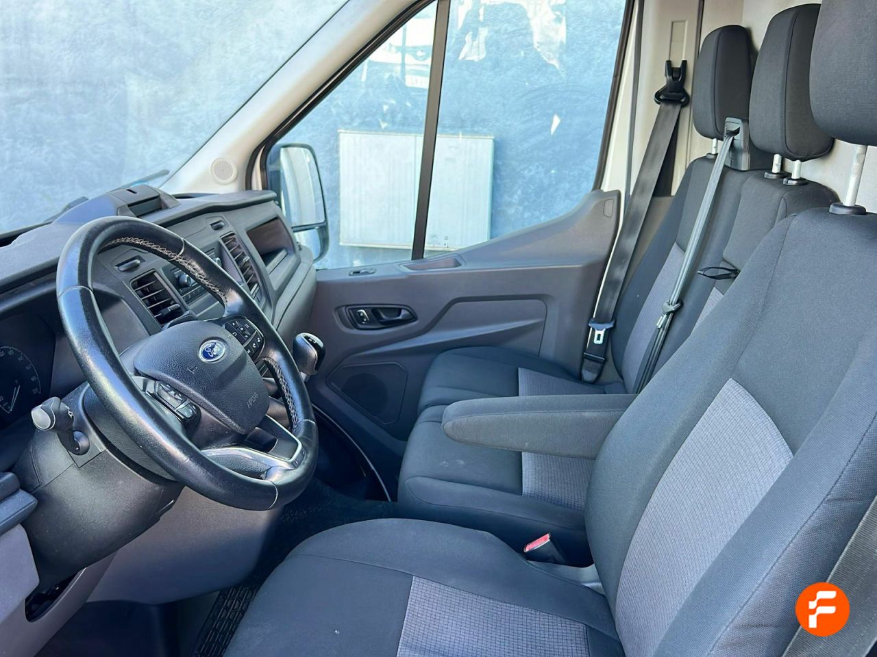 Foto Ford Transit 8