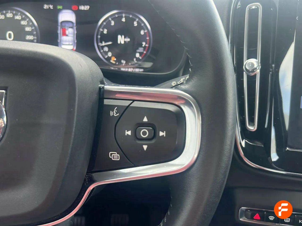 Foto Volvo XC40 18