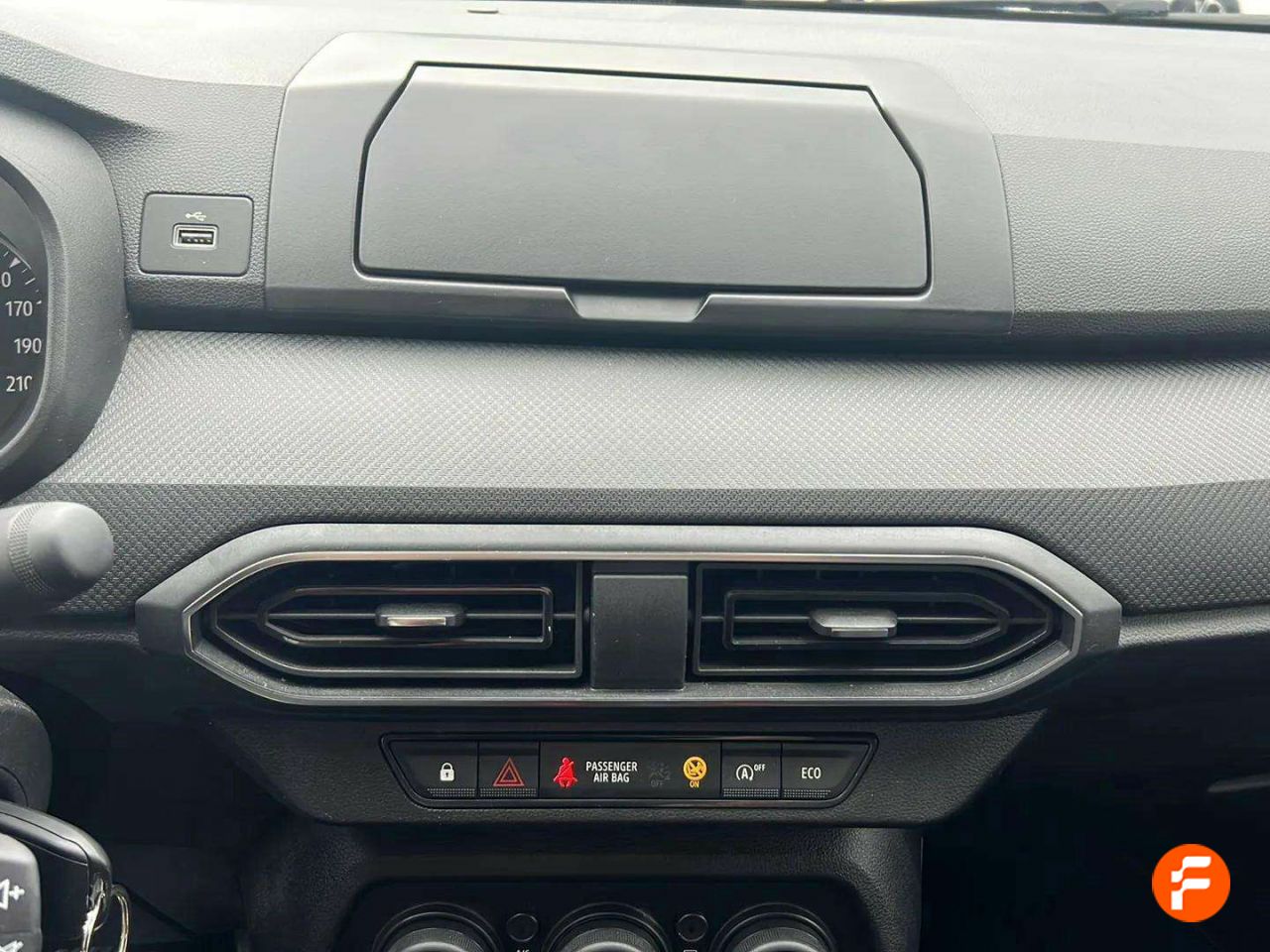 Foto Dacia Sandero 17