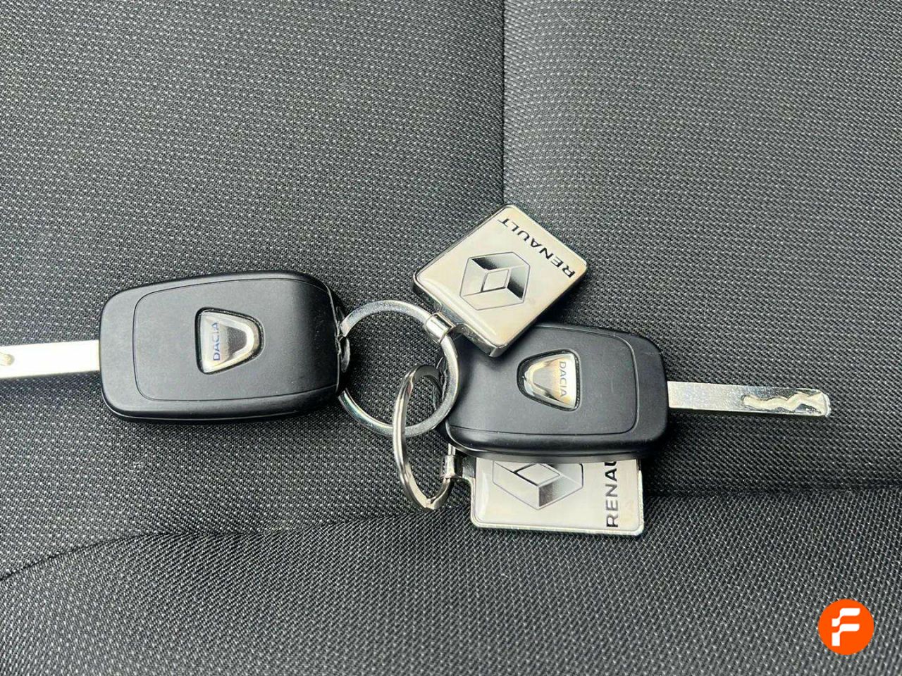 Foto Dacia Sandero 27