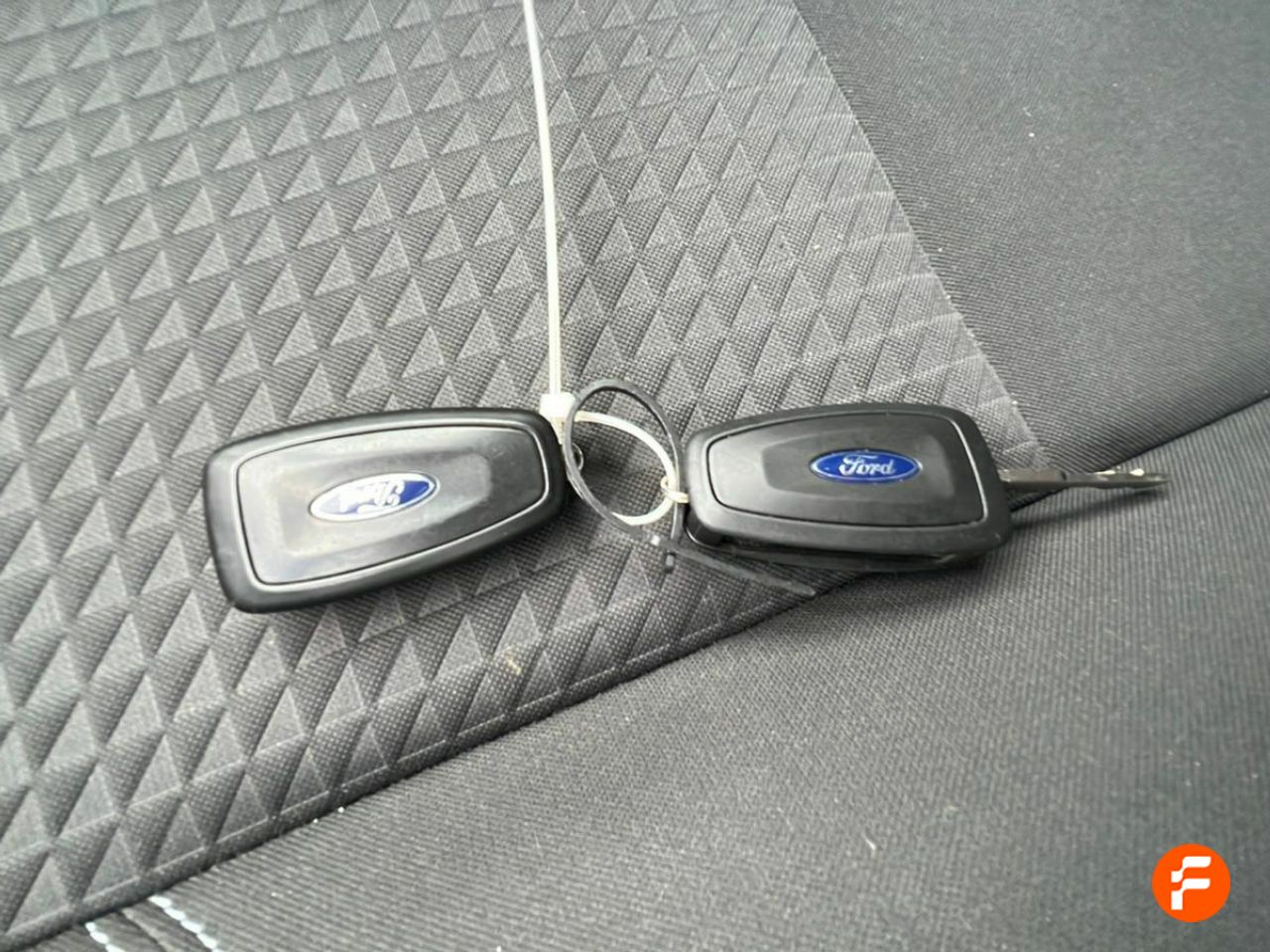 Foto Ford C-Max 29