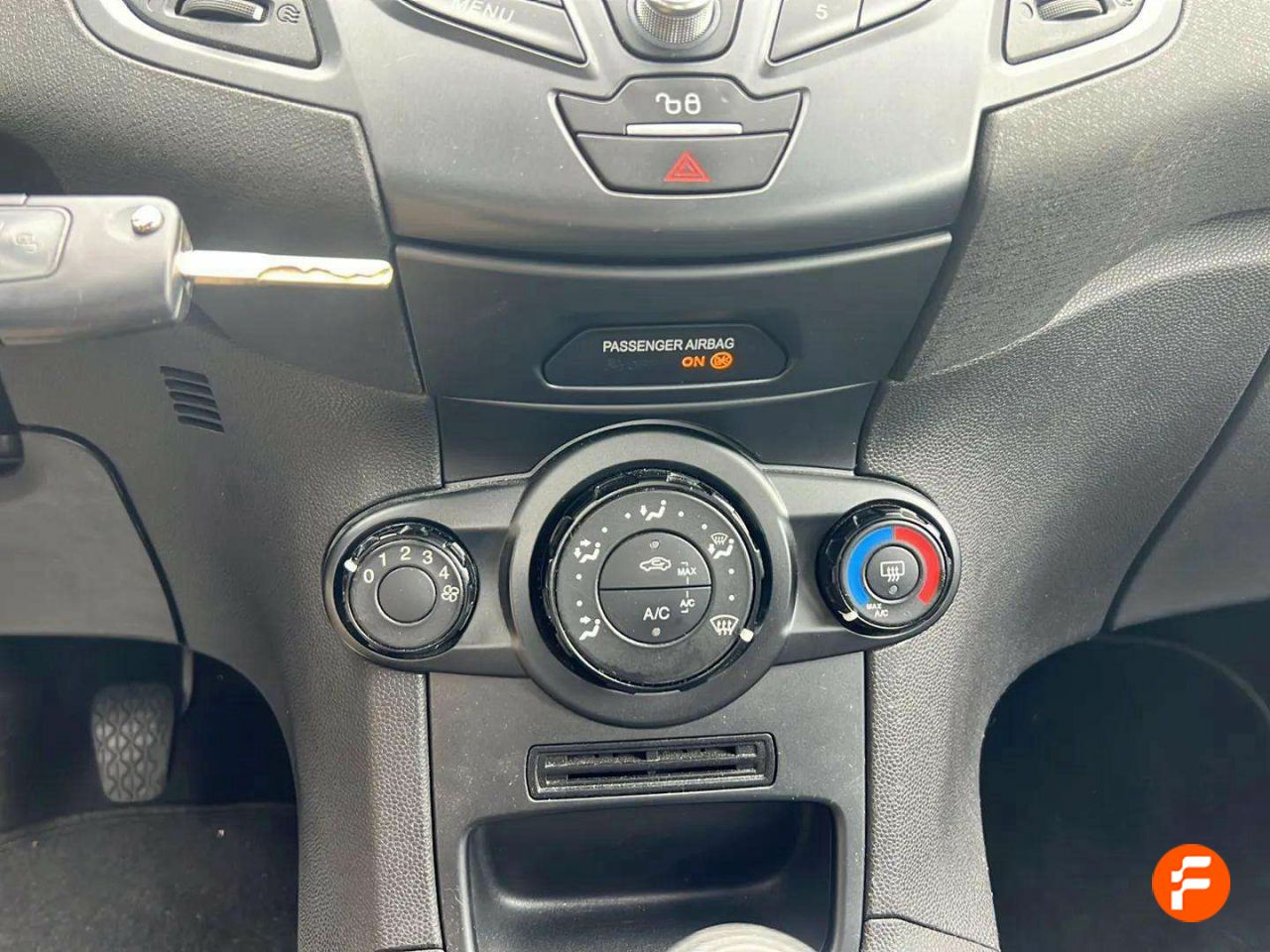 Foto Ford Fiesta 19
