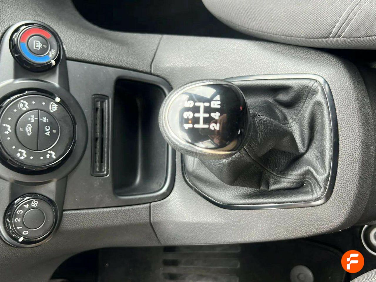Foto Ford Fiesta 21