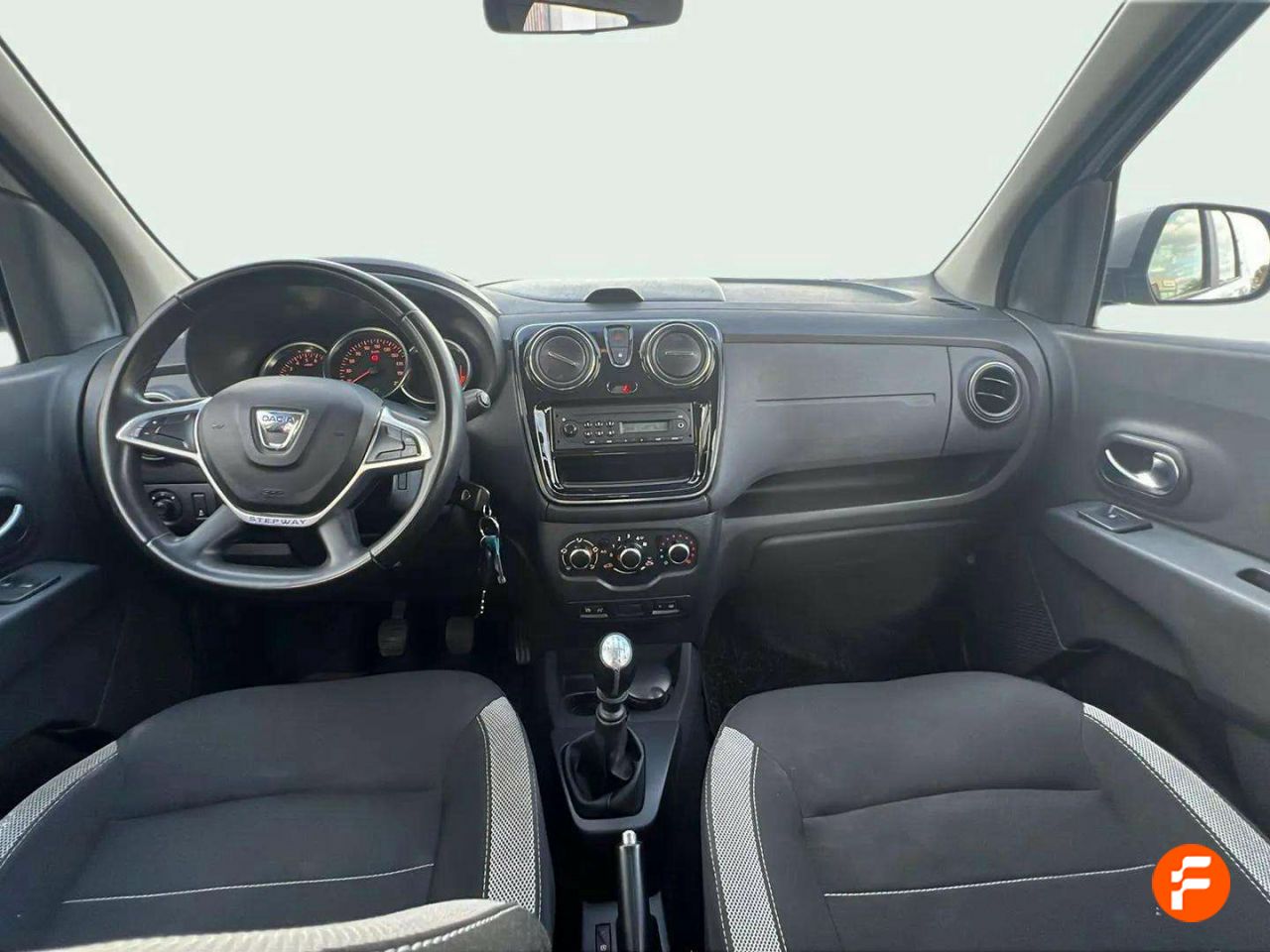 Foto Dacia Lodgy 10