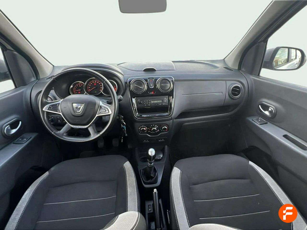 Foto Dacia Lodgy 11