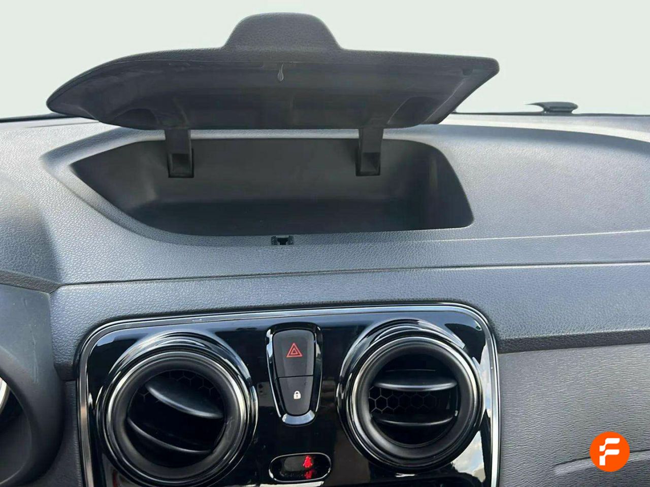 Foto Dacia Lodgy 17