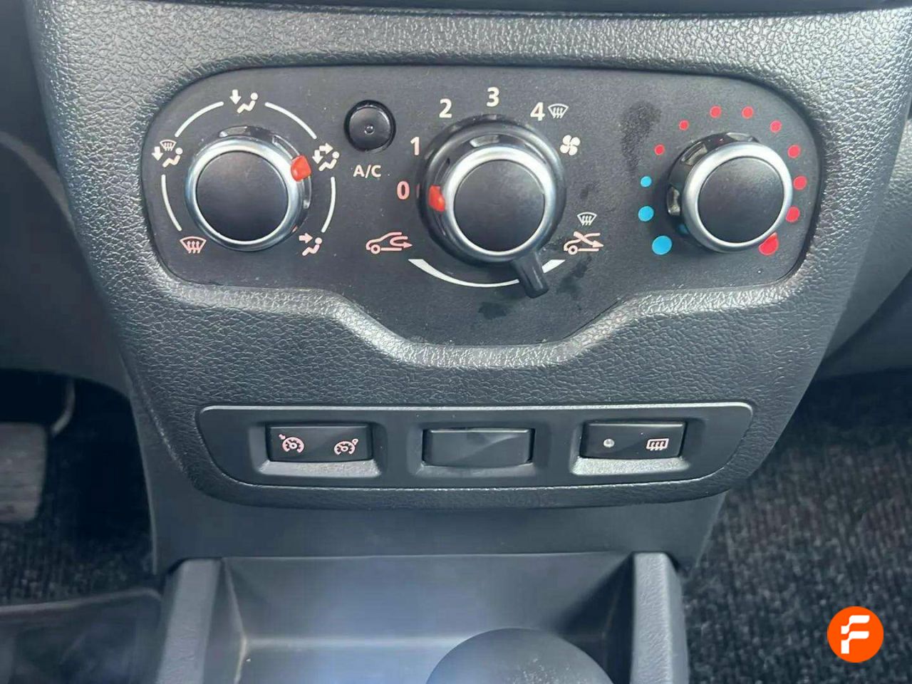 Foto Dacia Lodgy 20