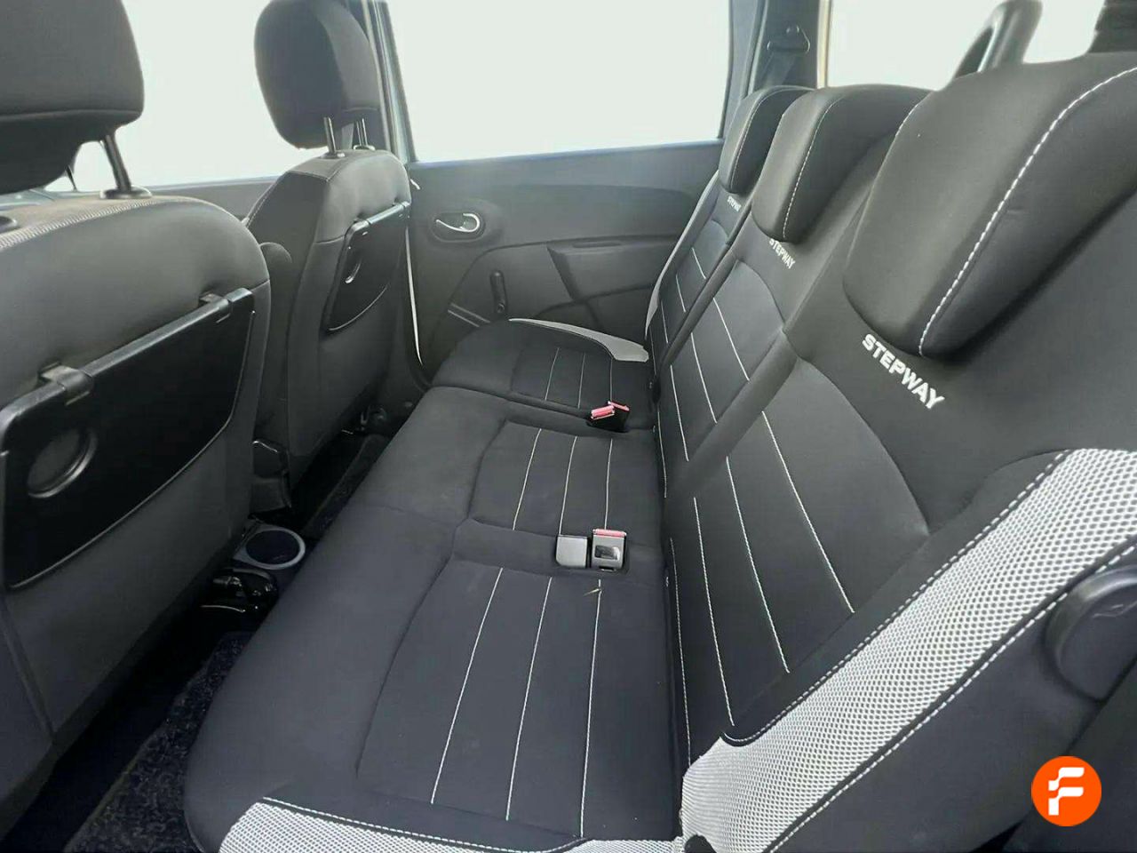 Foto Dacia Lodgy 27