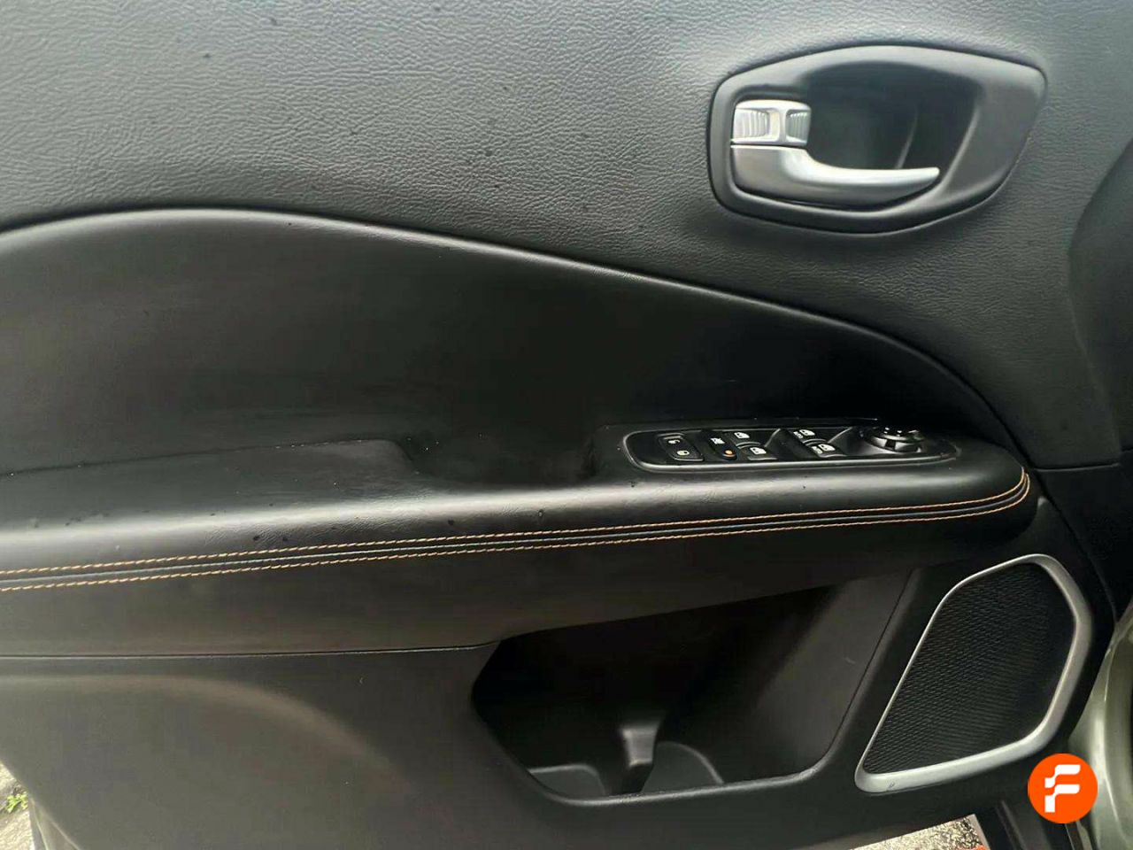Foto Jeep Compass 25