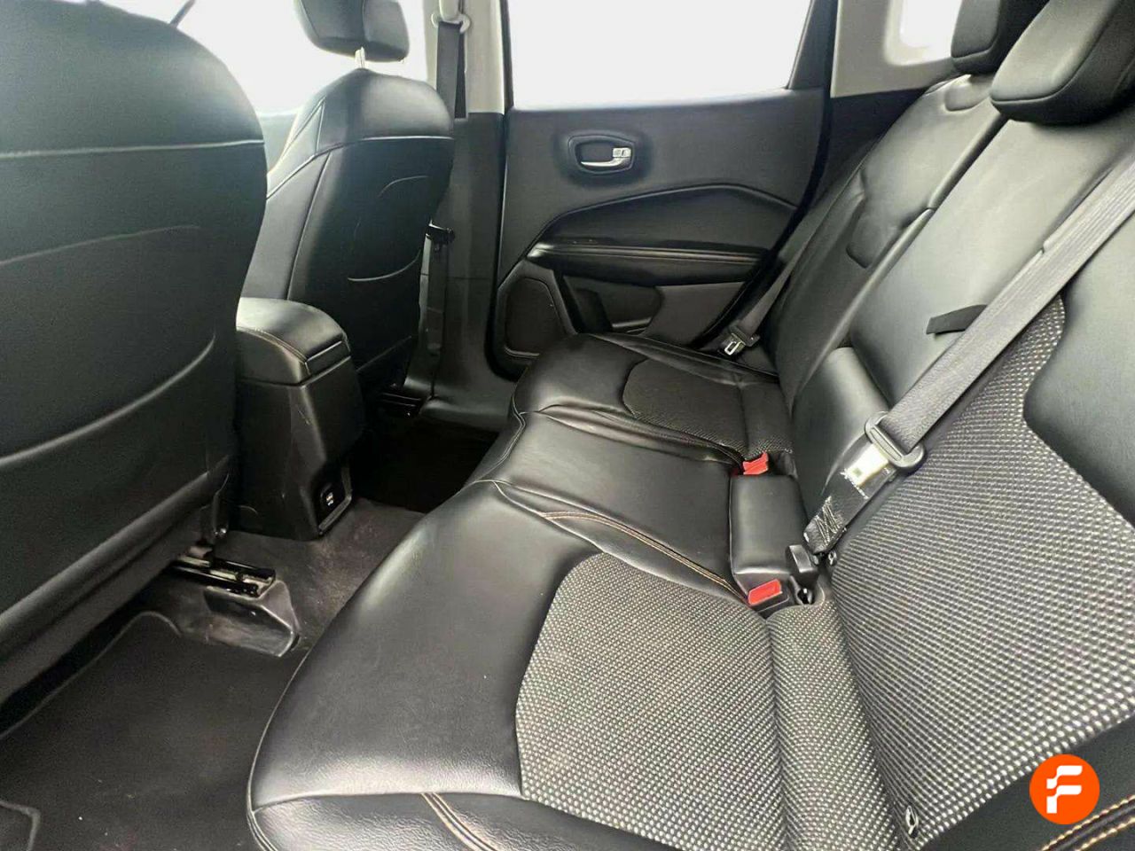 Foto Jeep Compass 27