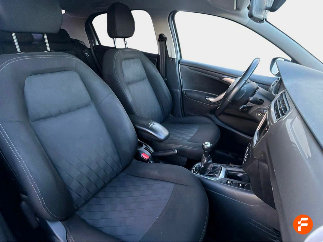 Foto Citroën C-Elysèe 11