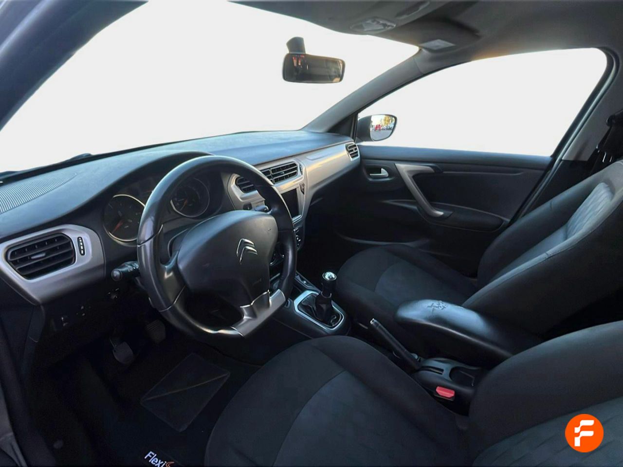 Foto Citroën C-Elysèe 18