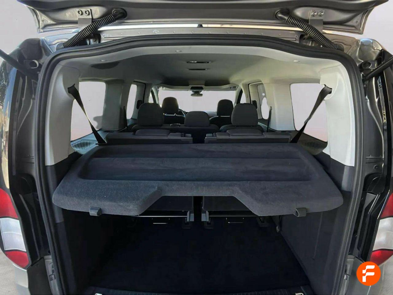 Foto Ford Tourneo Connect 14