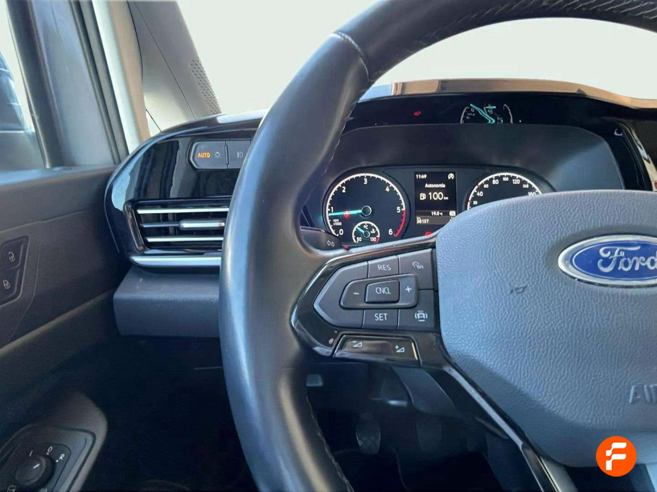 Foto Ford Tourneo Connect 25