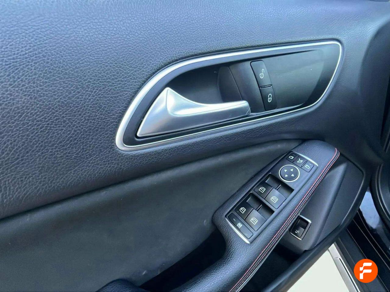 Foto Mercedes-Benz Clase GLA 16