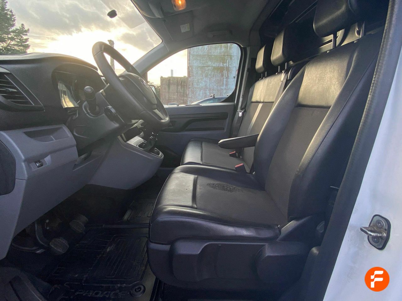 Foto Toyota Proace 15