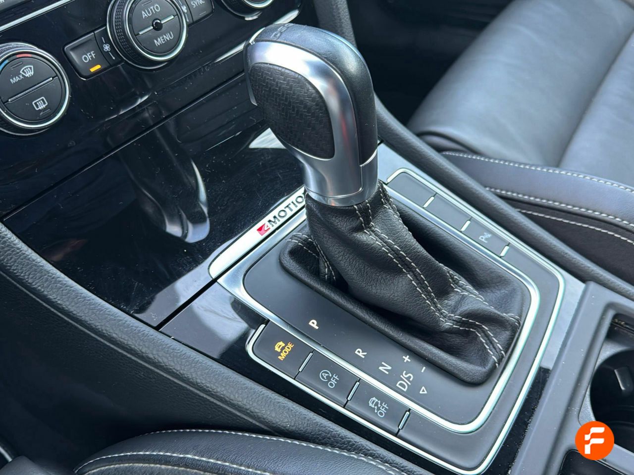 Foto Volkswagen Golf 18