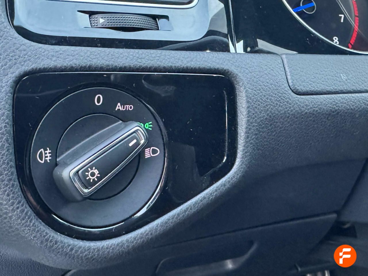 Foto Volkswagen Golf 25