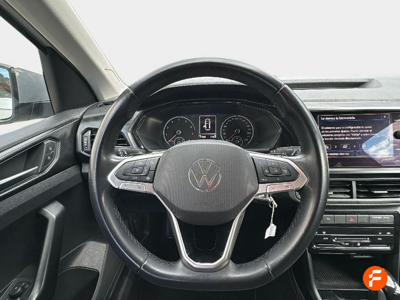 Foto Volkswagen T-Cross 11