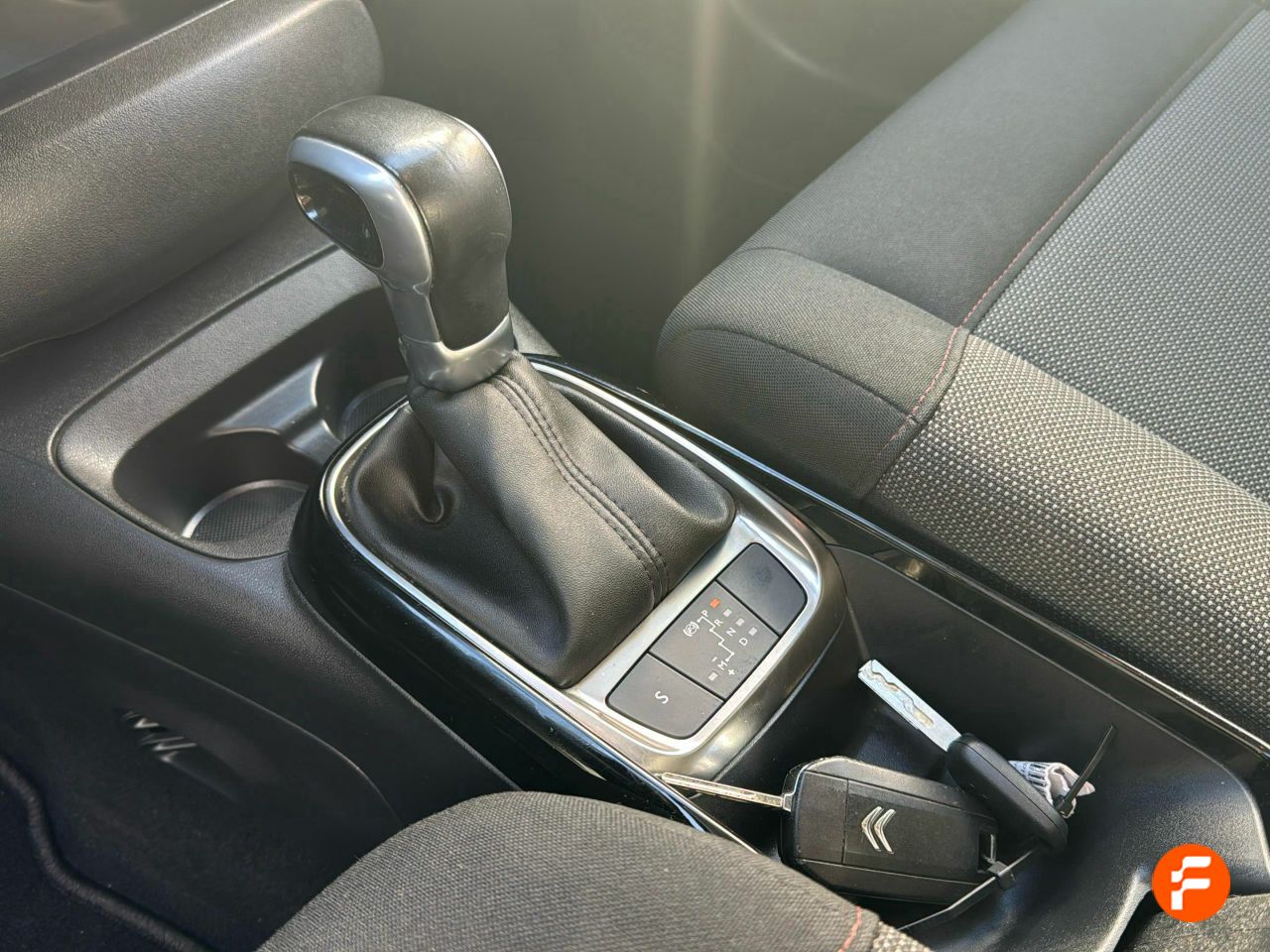 Foto Citroën C4 Cactus 14