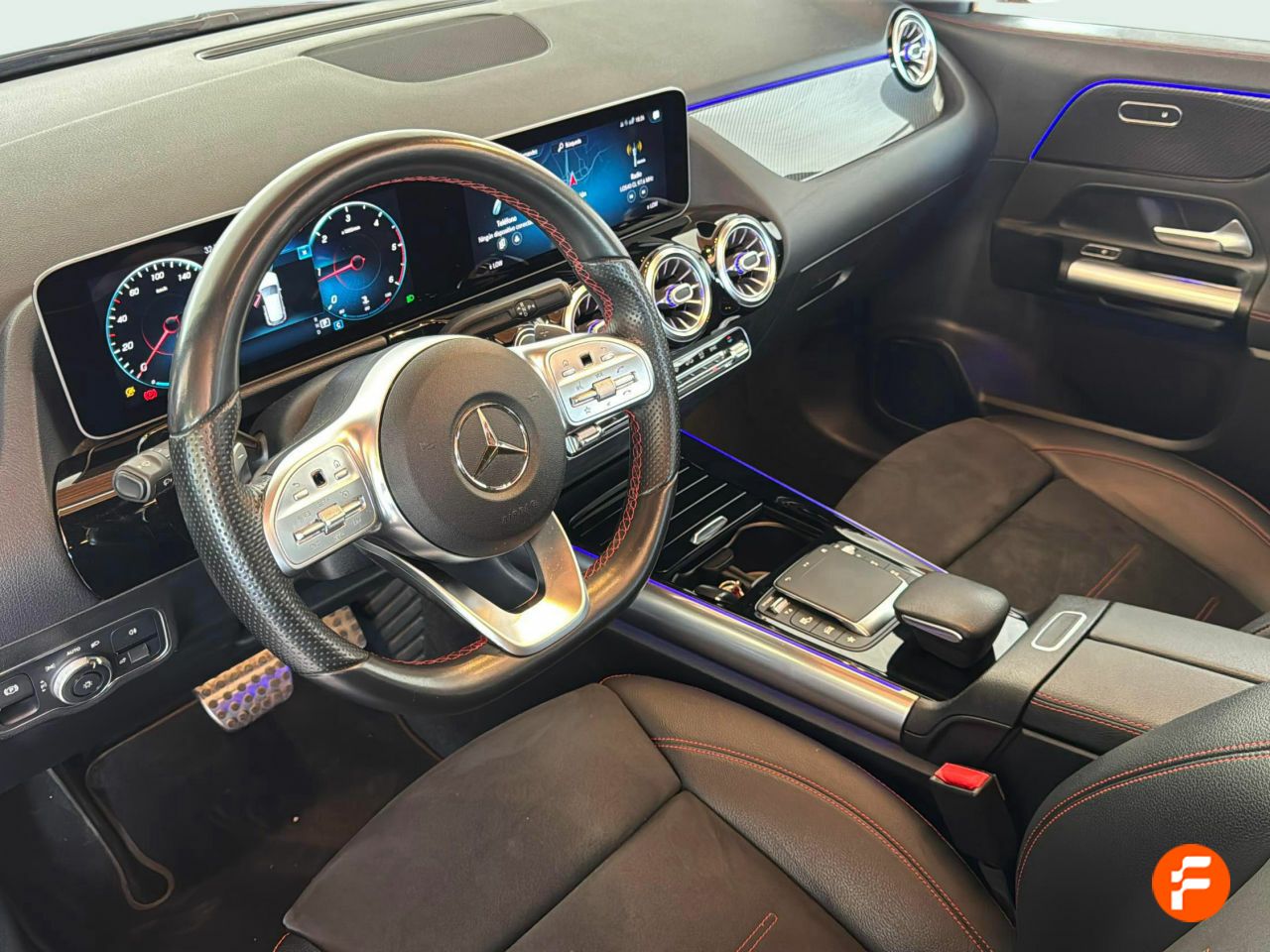 Foto Mercedes-Benz Clase GLA 15