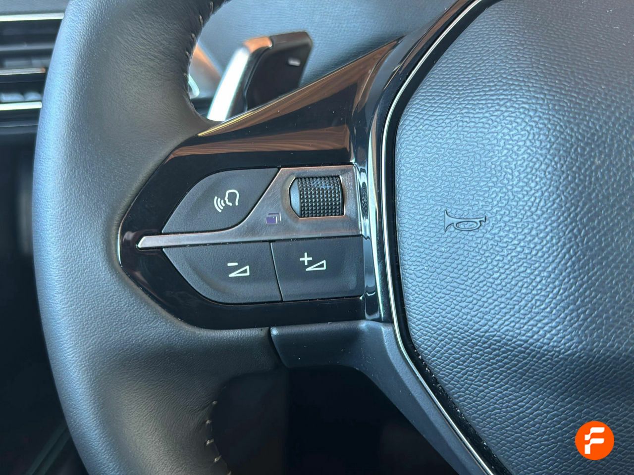 Foto Peugeot 5008 11