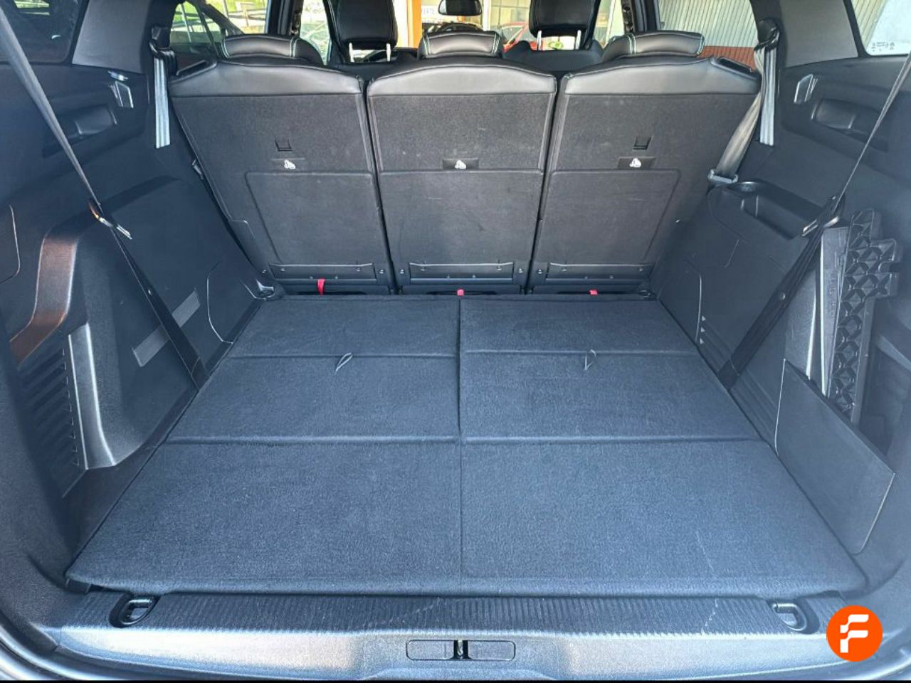 Foto Peugeot 5008 23