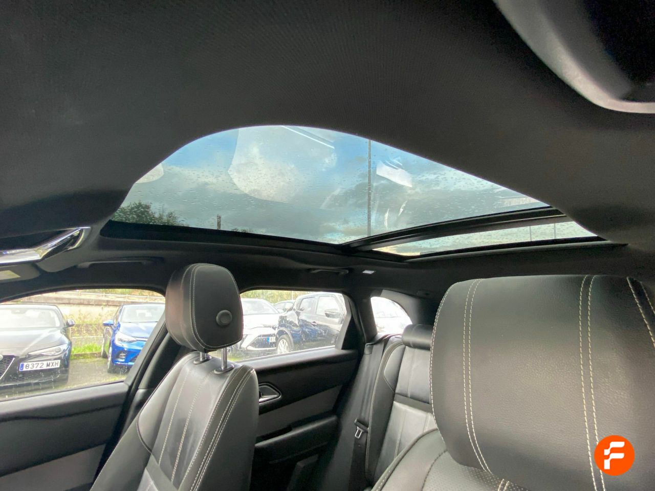 Foto Land-Rover Range Rover Velar 16