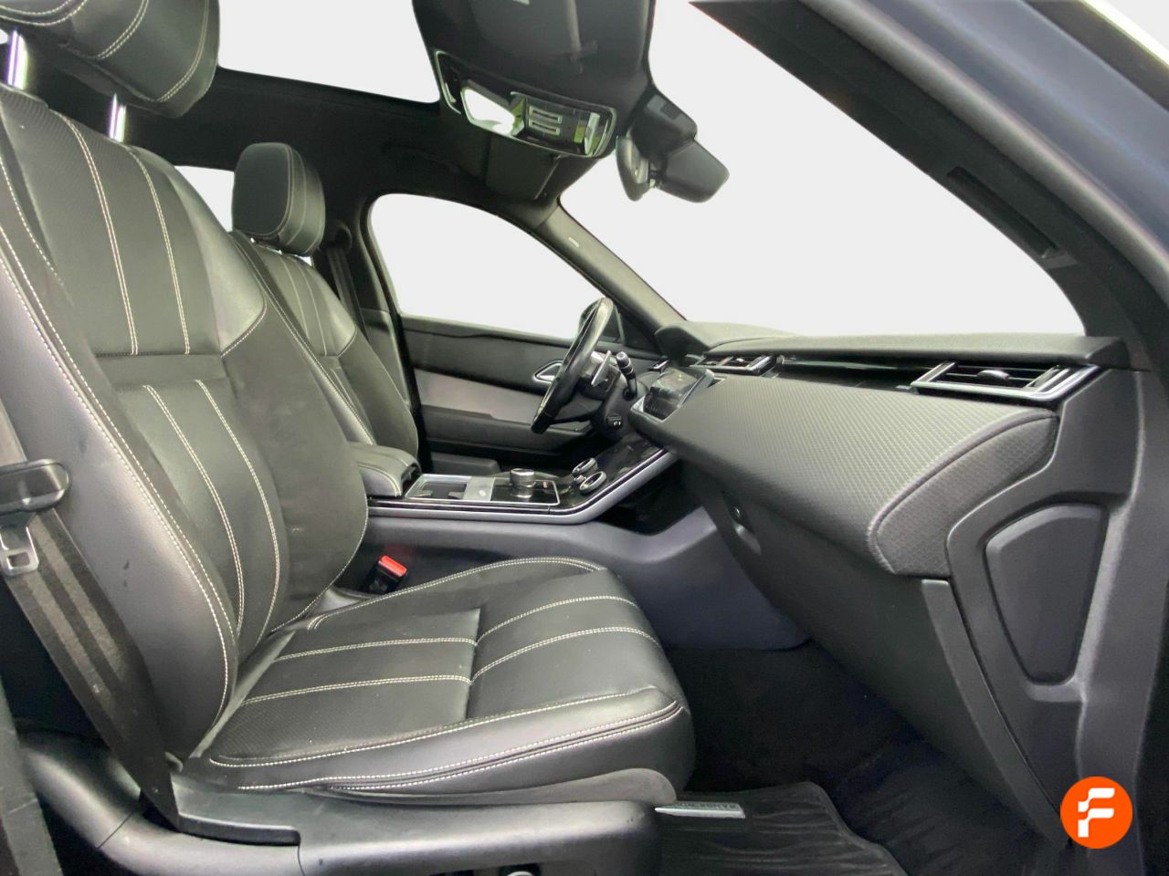 Foto Land-Rover Range Rover Velar 19