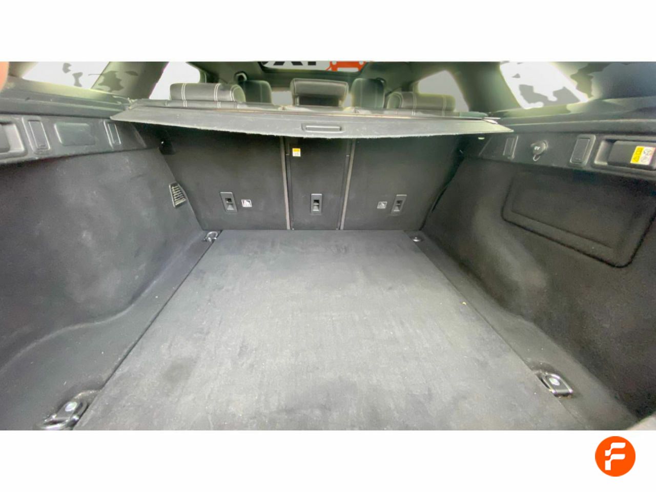 Foto Land-Rover Range Rover Velar 21