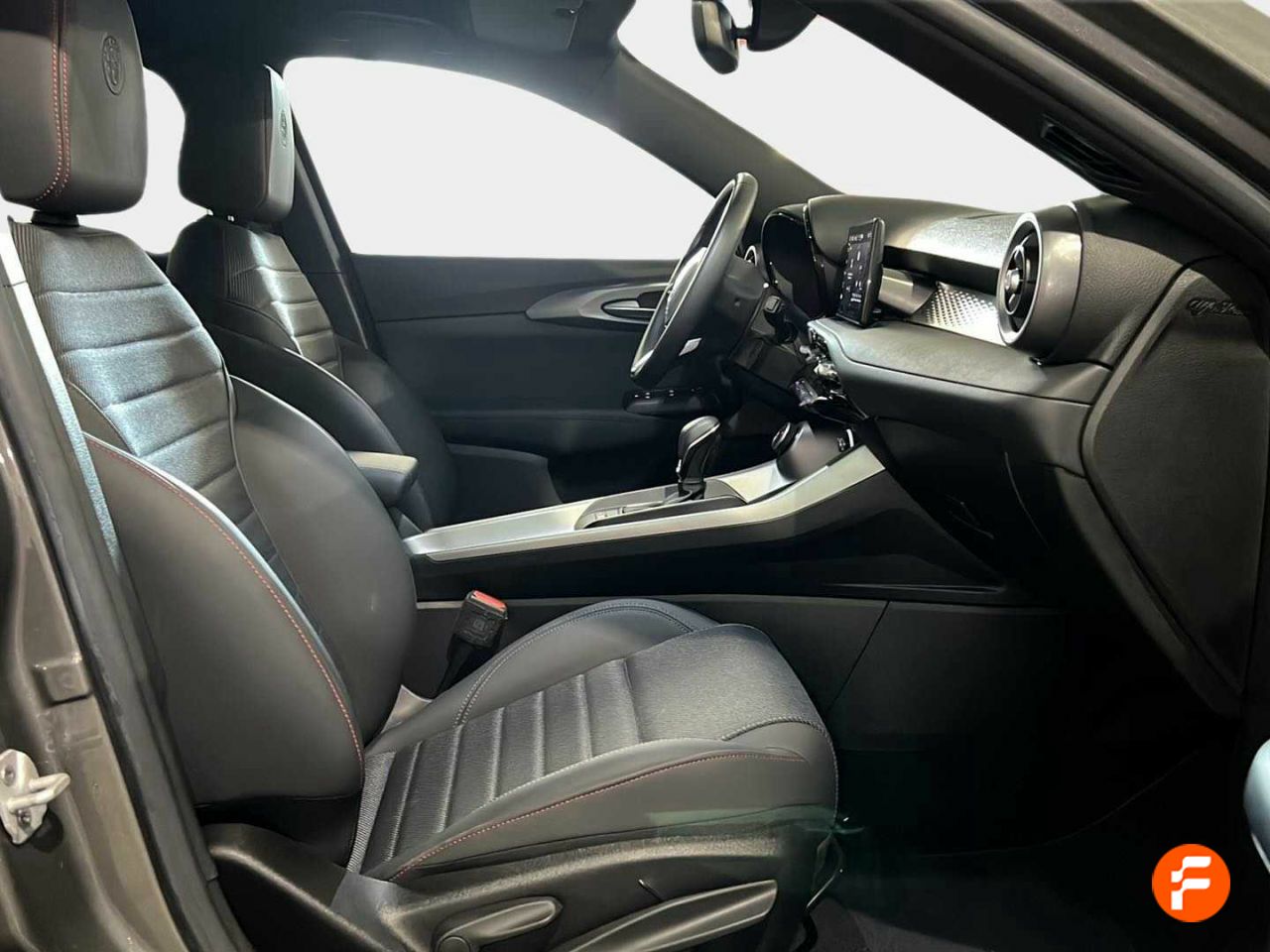 Foto Alfa Romeo Tonale 13