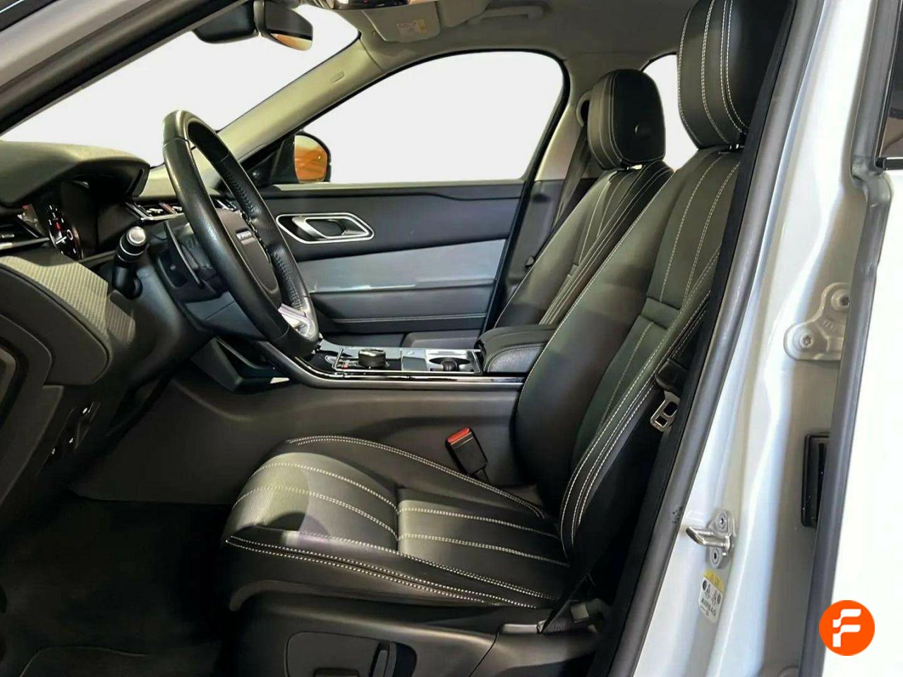 Foto Land-Rover Range Rover Velar 11