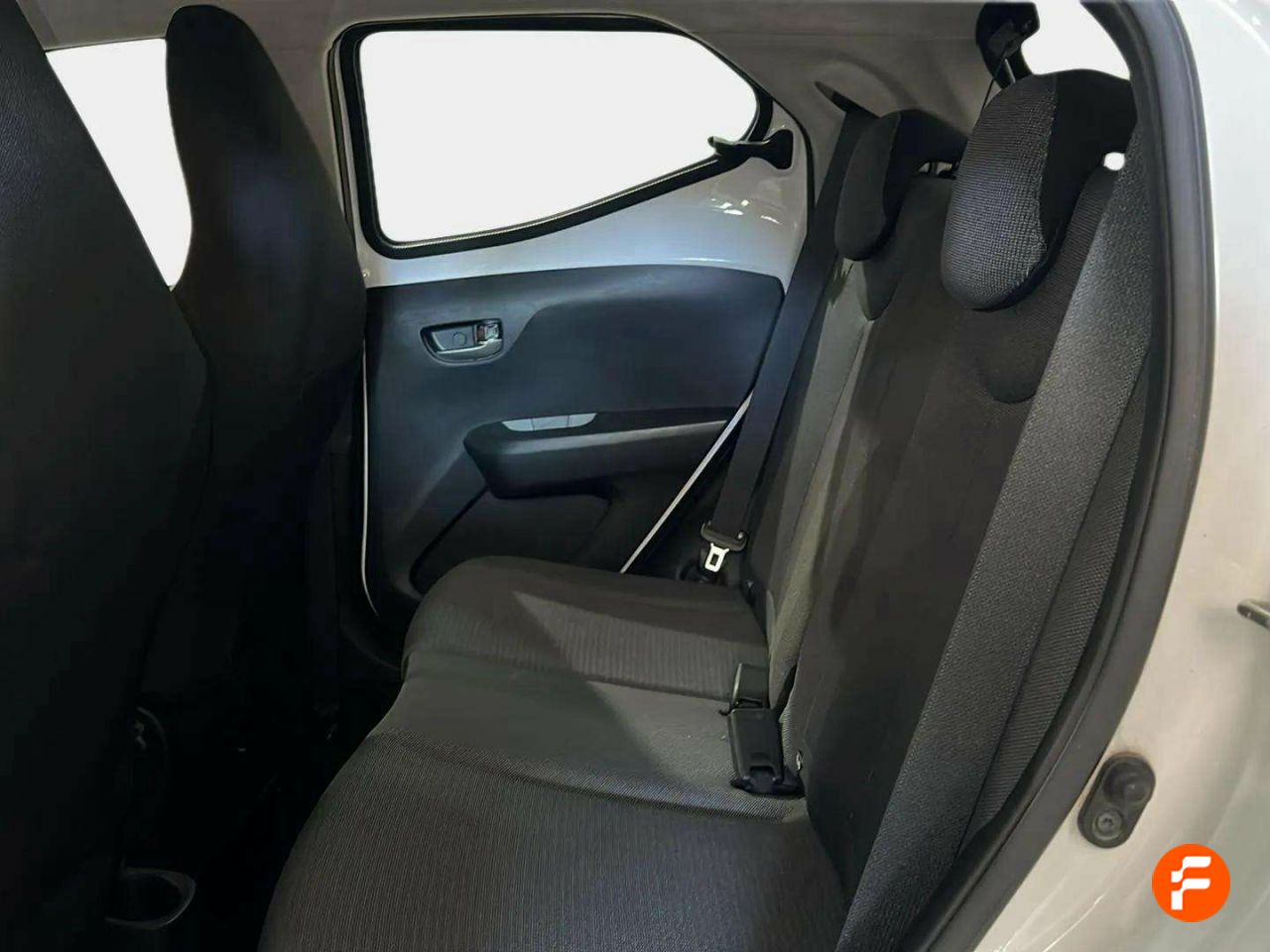 Foto Toyota Aygo 11