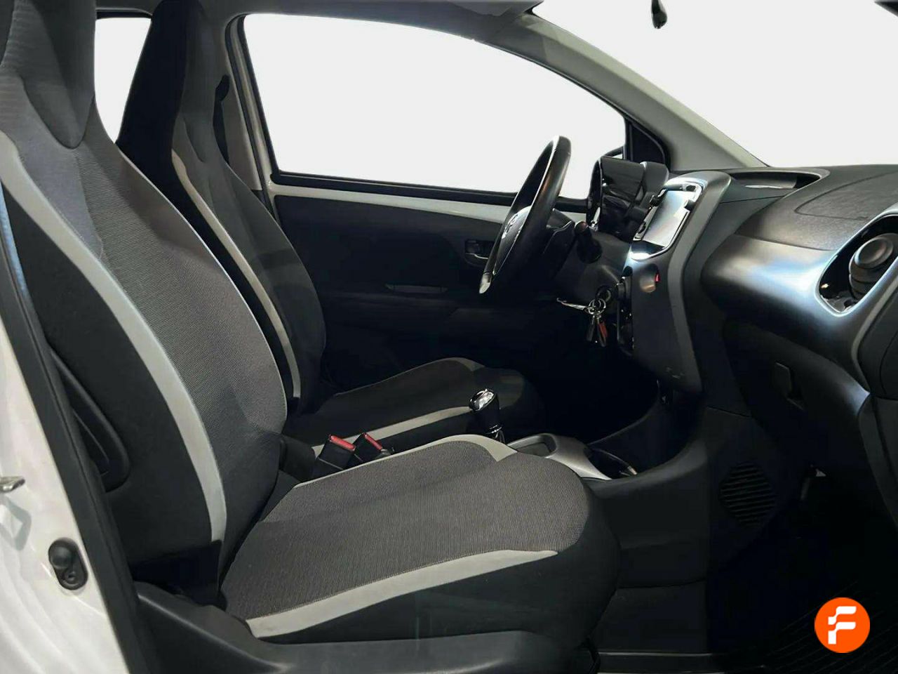 Foto Toyota Aygo 12